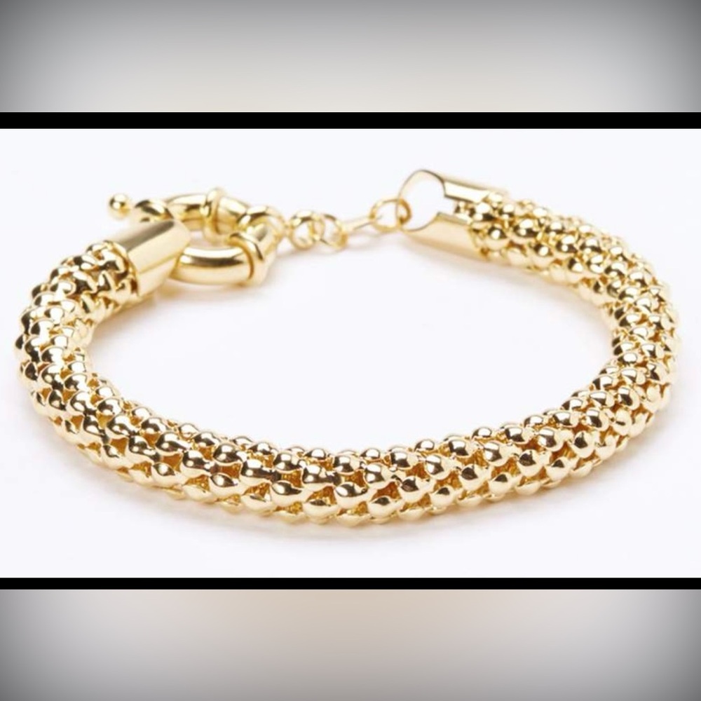 Luxurious Gold-Tone Women's Bracelet, NEW, light weight
